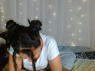 Mary Sweett webcam model stream image