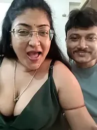 LAVERNIYA_ webcam model stream image