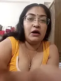 LAVERNIYA_ webcam model stream image