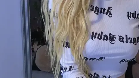 JuliaJuliette webcam stripchat model stream image