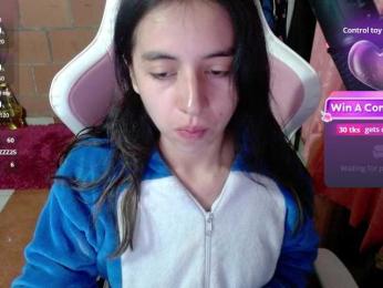 Maggie-Fox webcam bongacams model stream image
