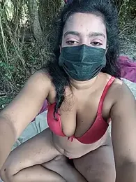 Black_bee8 webcam stripchat model stream image