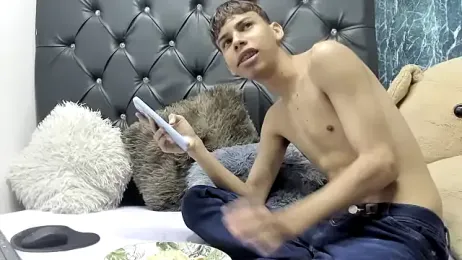 sexyboys_cutex18 webcam model stream image