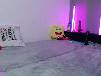 krisskiss21 webcam model stream image