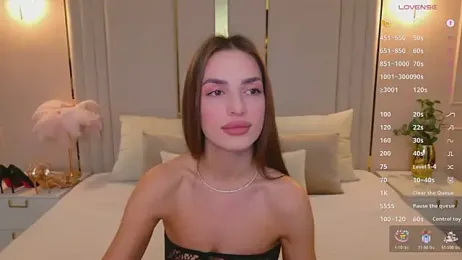 BellaHalles webcam model stream image