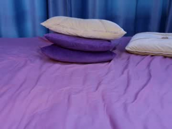 still__eva webcam model stream image