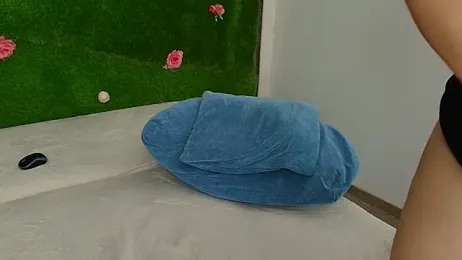 Huge_Titties_ webcam model stream image