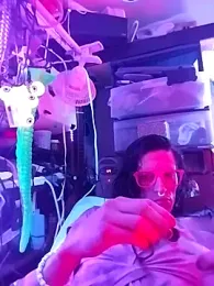 gurlnips webcam model stream image