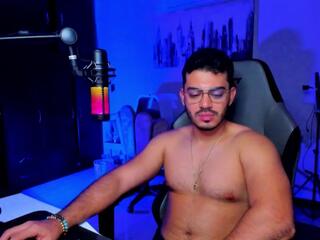 Bruno Oconer webcam model stream image