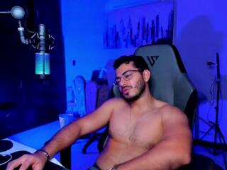 Bruno Oconer webcam model stream image