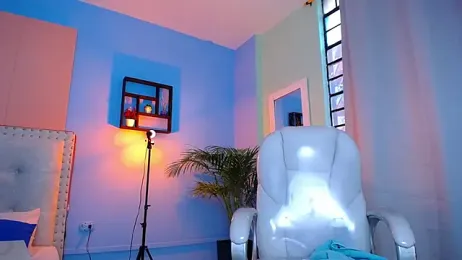 Chiqui_milk_ webcam model stream image