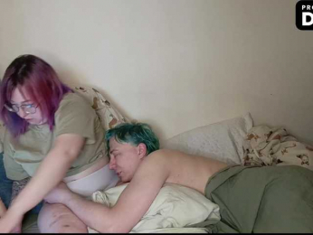 toxic-and-stuffy webcam model stream image