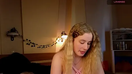 EveArthurs webcam model stream image