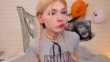 Blondy_Fina webcam model stream image