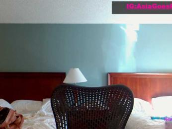 YourSecretGirlFriend963 webcam model stream image