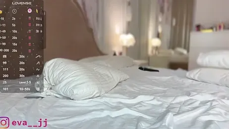 Eva_JJ webcam model stream image