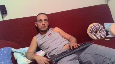 YoungMaschietto webcam model stream image
