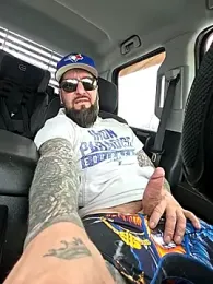 Beardedtattood webcam stripchat model stream image