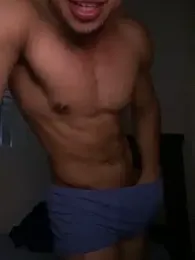 MoreninhoMagrinho webcam model stream image