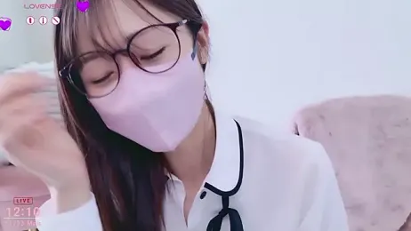 meg_0901 webcam model stream image