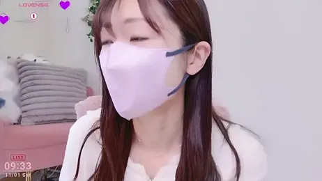 meg_0901 webcam model stream image