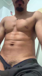 Mlkhot06 webcam model stream image