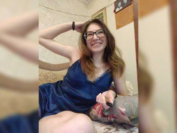 KittyMiracle webcam bongacams model stream image