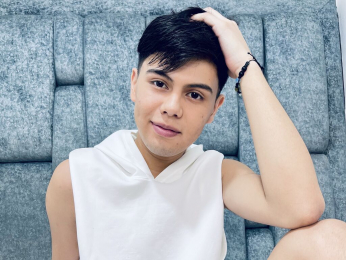 AxelDupont webcam model stream image