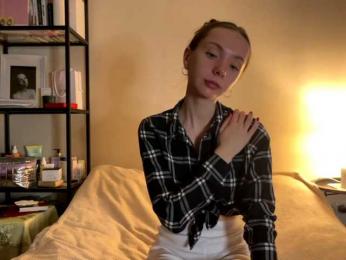 AdrianaScott webcam bongacams model stream image