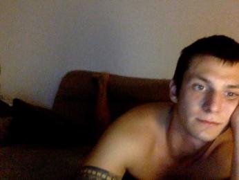 MakeUsCome webcam model stream image