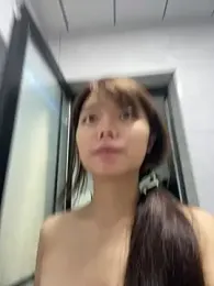 Puting_q webcam stripchat model stream image
