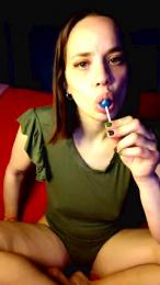 EstrellitaCos webcam model stream image
