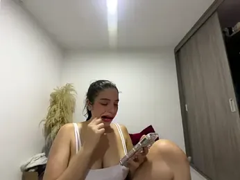 dakota_le webcam model stream image