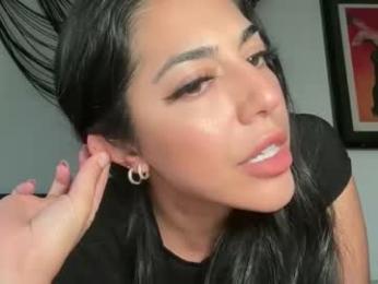 luxcher22 webcam model stream image