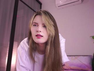 Bree Crago webcam model stream image