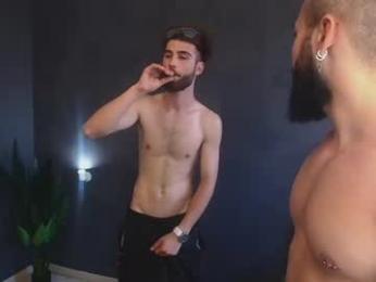 oscarwills webcam model stream image