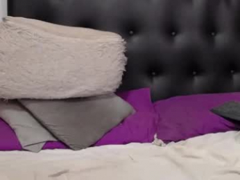 bellapaula webcam model stream image