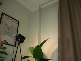 quennagales webcam model stream image