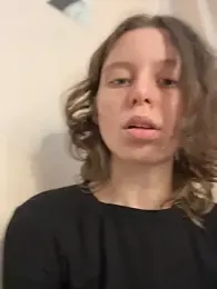 RinaMood webcam model stream image