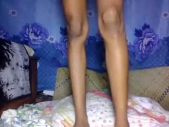 littleyanah webcam model stream image