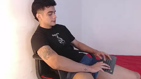 adam_levis17 webcam stripchat model stream image