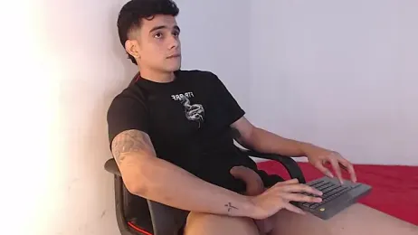 adam_levis17 webcam stripchat model stream image