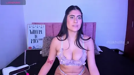 Miakhalifa_a webcam model stream image