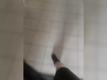 Linnochka webcam model stream image