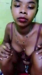 waren22 webcam model stream image