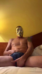 Deluxe42 webcam model stream image