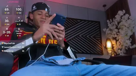 B_Wild webcam model stream image