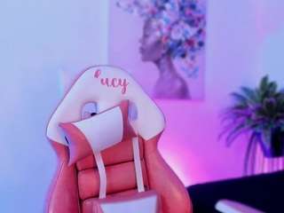 luucyjoness webcam model stream image