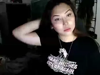 urqueendominant webcam model stream image