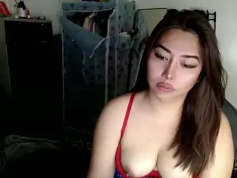 urqueendominant webcam model stream image